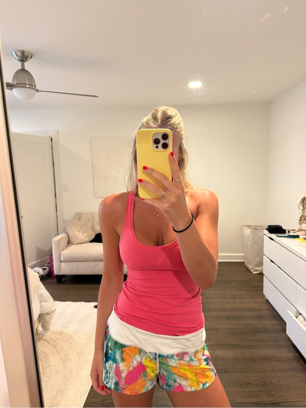 Lululemon pink tank